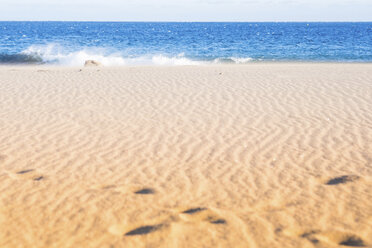 Spanien, Teneriffa, Strand mit Sand - SIPF00848