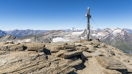 Austria, Carinthia, Hohe Tauern, summit cross Schareck - STSF01092