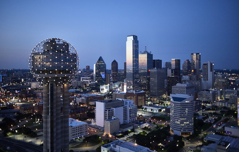 USA, Texas, Luftaufnahme der Skyline von Dallas in den frühen Abendstunden, lizenzfreies Stockfoto