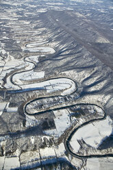 USA, Virginia, Luftaufnahme des North Fork of the Shenandoah River während eines Winterfrostes - BCDF00087