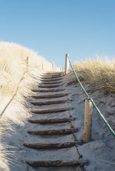Denmark, Hirtshals, path through dunes - MJF02068