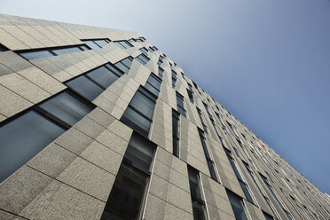 Tschechische Republik, Prag, Fassade eines modernen Bürogebäudes - FC01073