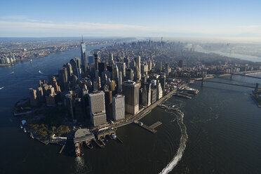 USA, New York, Luftbildaufnahme von New York City und Manhattan Island - BCDF00174