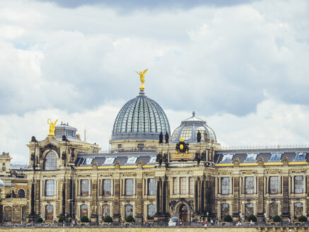 Deutschland, Dresden, Kuppel der Akademie der Bildenden Künste - KRPF01871