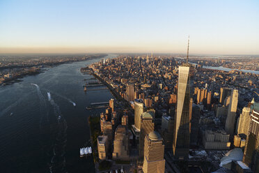 USA, New York, New York City, cityscape with World Trade Center and Hudson River - BCDF00185