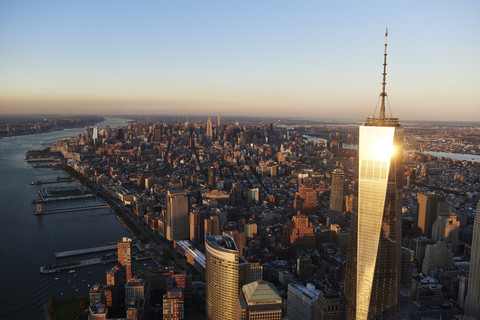 USA, New York, New York City, Stadtbild mit World Trade Center und Hudson River, lizenzfreies Stockfoto