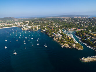 Spain, Balearic Islands, Mallorca, Santa Ponsa, Cala d'en Guixar - AMF05014