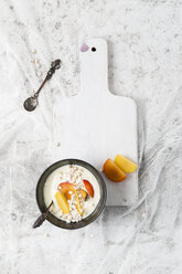 Yogurt with plums and puffed whole meal buckwheat - MYF01794