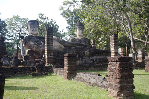 Thailand, Kamphaeng Phet, Buddha-Statuen von Chakangrao, UNESCO-Welterbe, lizenzfreies Stockfoto