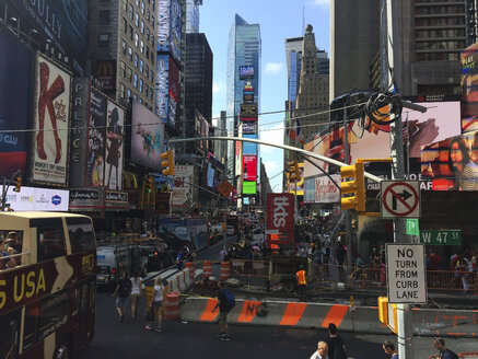 Verkehr am Times Square in New York, USA - STCF00284