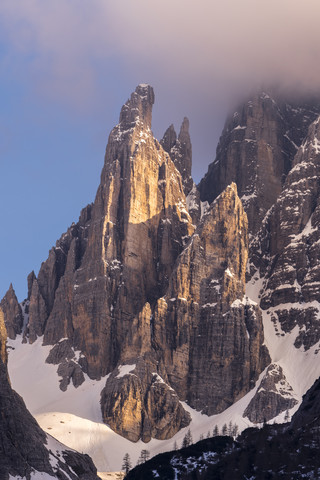 Italy, Province Belluno, Hochpuster Valley, Nature Park Tre Cime, Sexten Dolomites, Zwoelferkofel stock photo