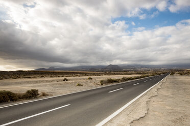 Spain, Tenerife, Empty street - SIPF00927