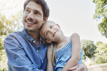 Happy father and daughter outdoors - RORF00351