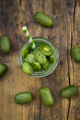 Grüner Smoothie mit Kiwi-Beeren - LVF05449