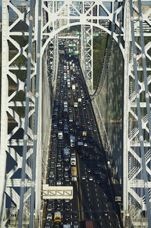 USA, New York City, George-Washington-Brücke - BCDF00222