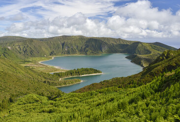 Portugal, Azoren, Sao Miguel, Lagoa do Fogo - RJF00641