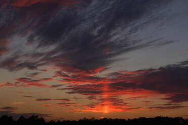 Germany, Sunset over Pommritz - NDF00608