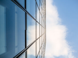 Germany, Duesseldorf, part of glass facade of modern office building - KRPF01899