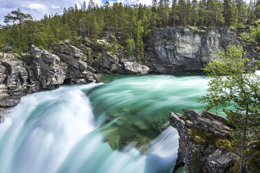 Norwegen, Oppland, Fluss Sjoa in der Ridderspranget-Schlucht - STSF01132