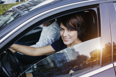 Businesswoman in car - RORF00399