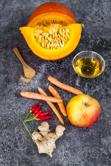 Ingredients of pumpkin smoothie - SARF03032