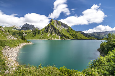 Österreich, Vorarlberg, Spullersee und Rohnspitze - STSF01138