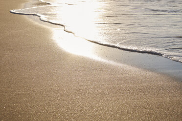 Italy, Sardinia, Lu Litarroni, sunlight on beach - MRF01662