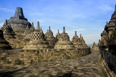 Indonesien, Java, Borobudur-Tempelkomplex - KNTF00569