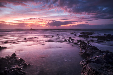 Spanien, Teneriffa, Meer bei Sonnenuntergang - SIPF01043