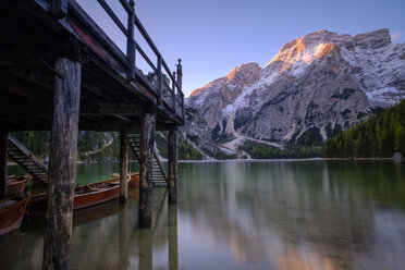Italy, South Tyrol, Pragser Wildsee - HAMF00237