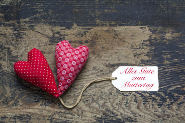 Two textile hearts with tag, saying All the best for Mother's Day - ODF01456