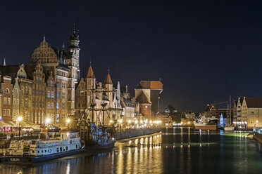 Poland, Gdansk, Old town and Motlawa river at night - MEL00166