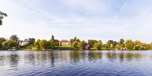 Deutschland, Potsdam Babelsberg, Neubabelsberg am Griebnitzsee - WDF03767