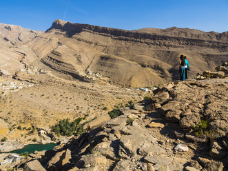 Oman, Sharqiyah, Wadi Bani Khalid von oben gesehen - AMF05070