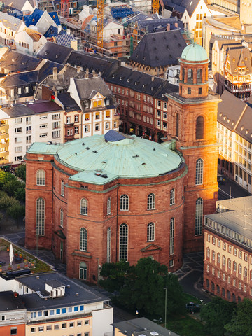 Deutschland, Frankfurt, Blick auf die Paulskirche von oben, lizenzfreies Stockfoto
