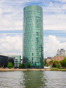 Deutschland, Frankfurt, Westhafen Tower - KRP02024