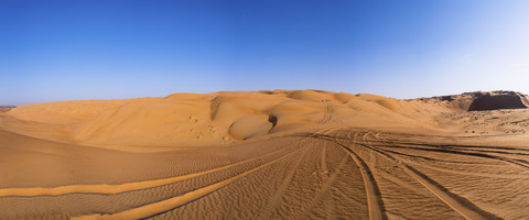 Oman, Al Raka, Dünen in der Wüste Rimal Al Wahiba, lizenzfreies Stockfoto