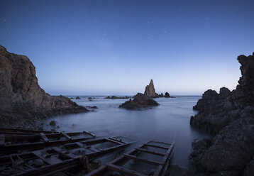 Spain, Almeria, Arrecife de Las Sirenas by night - EPF00186