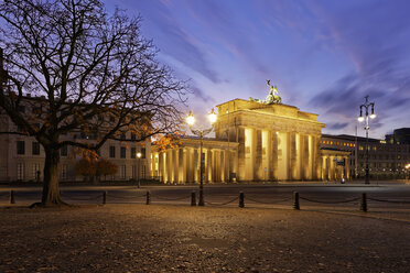 Germany, Berlin, view to lighted Brandenburg Gate - GFF00892