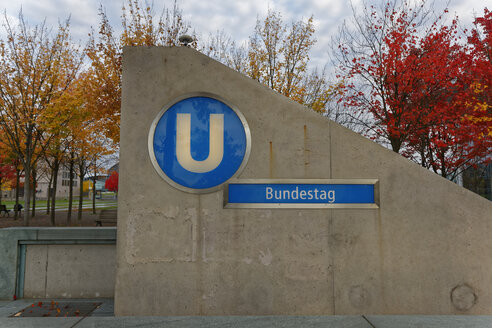 Deutschland, Berlin, U-Bahnhof 'Bundestag' - GFF00899