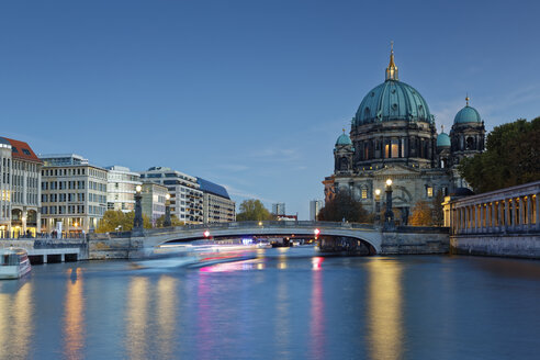 Germany, Berlin, view to Berliner at twilight - GFF00906