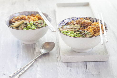 Buddha bowls of Edamame, cucumber, carrots, courgettes, Shirataki noodles and sesame - SBDF03082