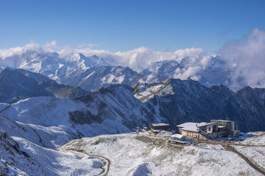 Deutschland, Bayern, Allgäu, Allgäuer Alpen, Bergstation Hoefatsblick am Nebelhorn - WGF01010