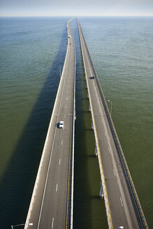 USA, Luftaufnahme des Chesapeake Bay Bridge Tunnels - BCDF00265