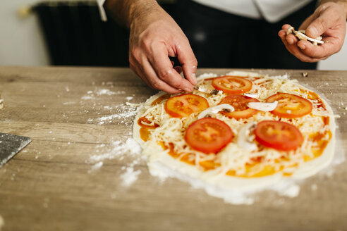 Pizza zu Hause zubereiten - JRFF01093