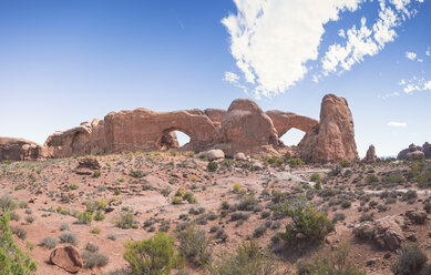 USA, Utah, Arches National Park, Double Arch Wanderweg - EPF00200