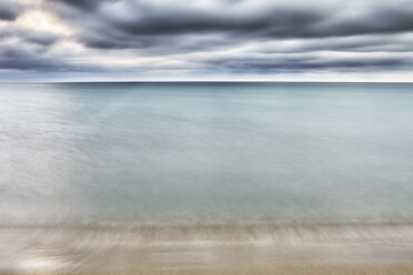 Blick vom Strand zum Meer, Langzeitbelichtung - DSGF01354