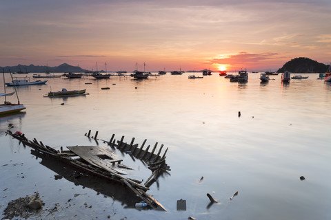 Indonesia, Nusa Tenggara Timur, Labuan Bajo, port at twilight stock photo