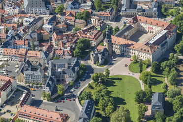 Deutschland, Weimar, Luftaufnahme der Altstadt - HWOF00167