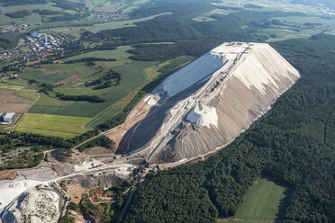 Deutschland, Unterbreizbach, Luftaufnahme einer Halde des Kalibergbaus - HWOF00187